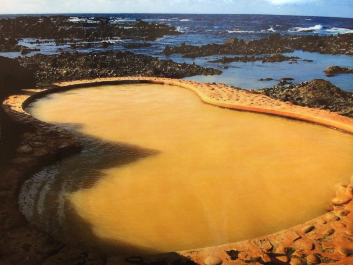 青森　黄金崎不老ふ死温泉　混浴露天の写真