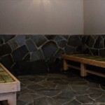 美しの湯　縄文釜風呂