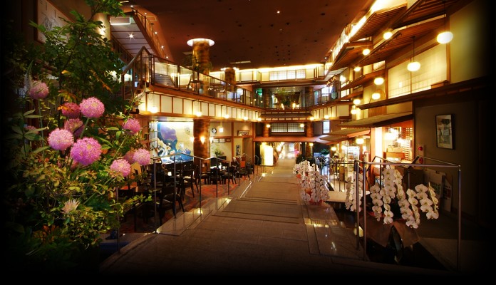 松風荘　保津川亭　館内