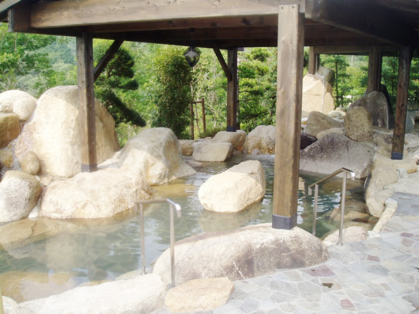 熊野の郷松阪　和風露天風呂