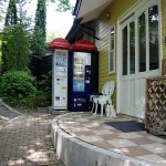 自然に恵まれたプライベート重視の宿　ベルザキャット。シンプルで可愛い洋室と、優雅な雰囲気のアジアン風の部屋が選べ２人だけの楽しい時間をゆっくりと過ごす事ができます。