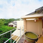 日本六古窯の一つ信楽焼の露天風呂