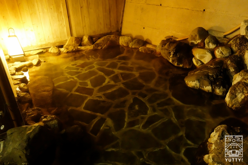 秘境温泉【油山苑】の露天風呂の写真