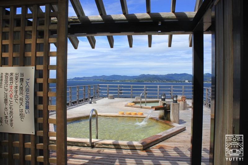 舘山寺サゴーロイヤルホテルの屋上の露天風呂「飛天」の脱衣所を出た所の写真