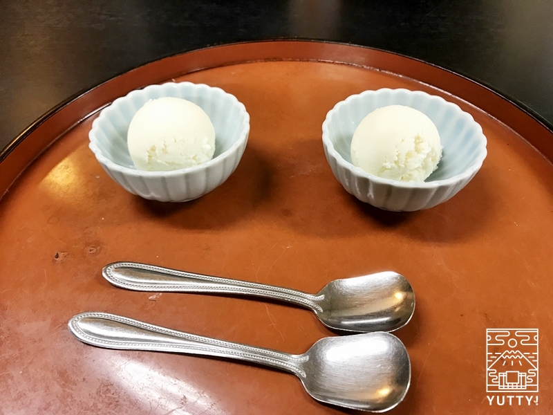 旅館　東學坊の豆腐アイスの写真