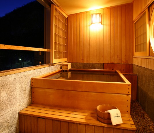 北海道　定山渓第一寶亭留・翠山亭　法泉乃湯の写真